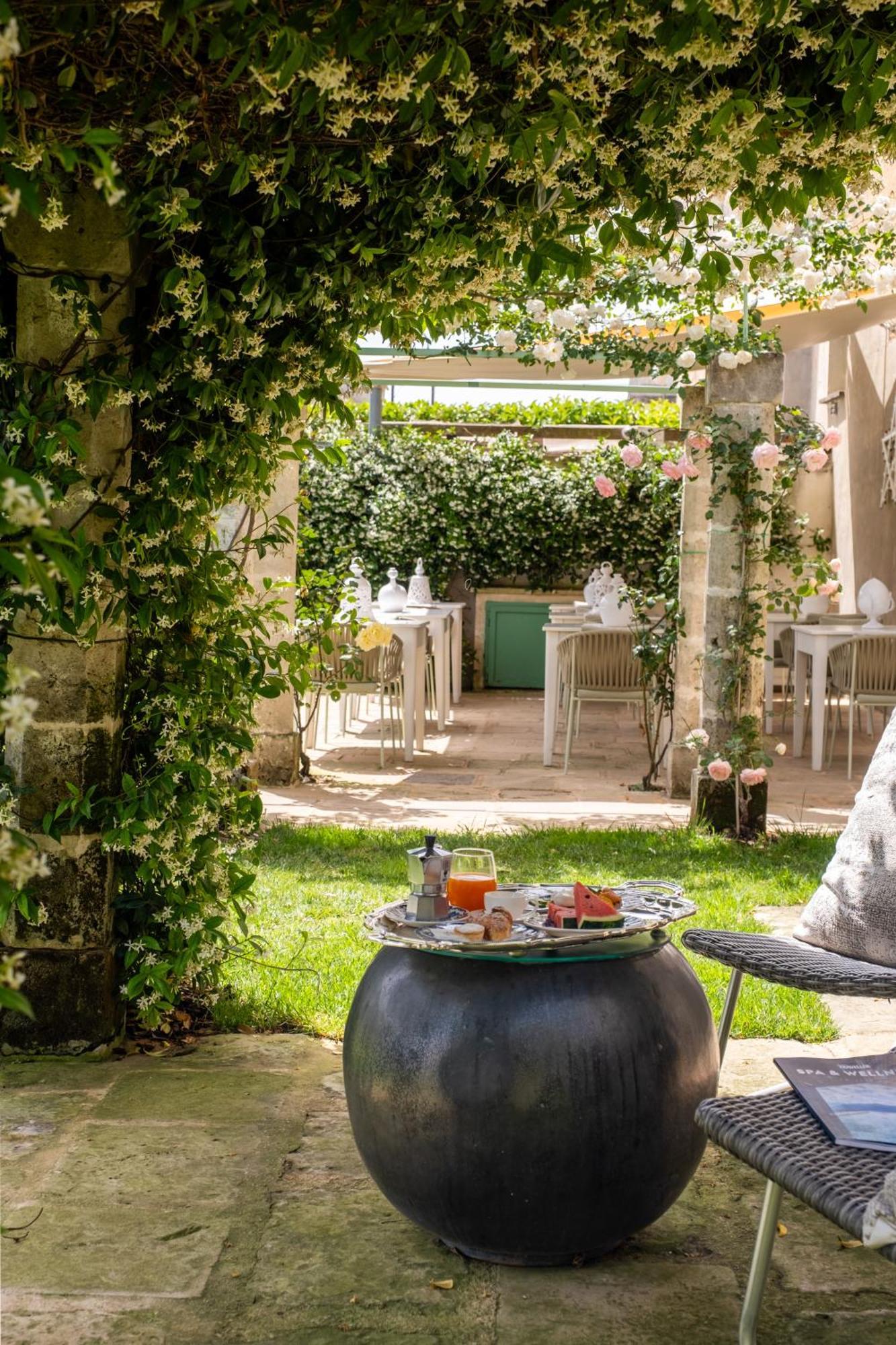 Palazzo Ducale Venturi - Luxury Hotel & Wellness مينيرفينو دي ليتشي المظهر الخارجي الصورة